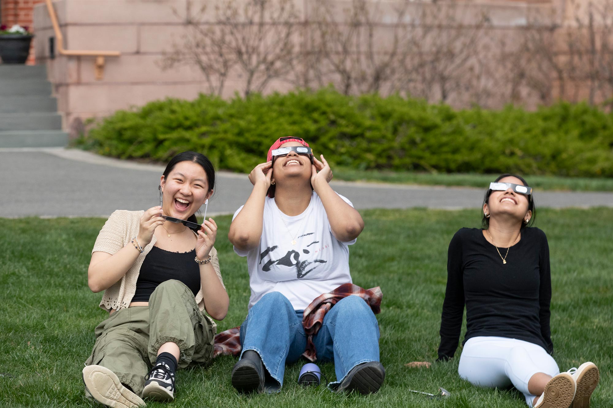 Students watching the solar eclipse